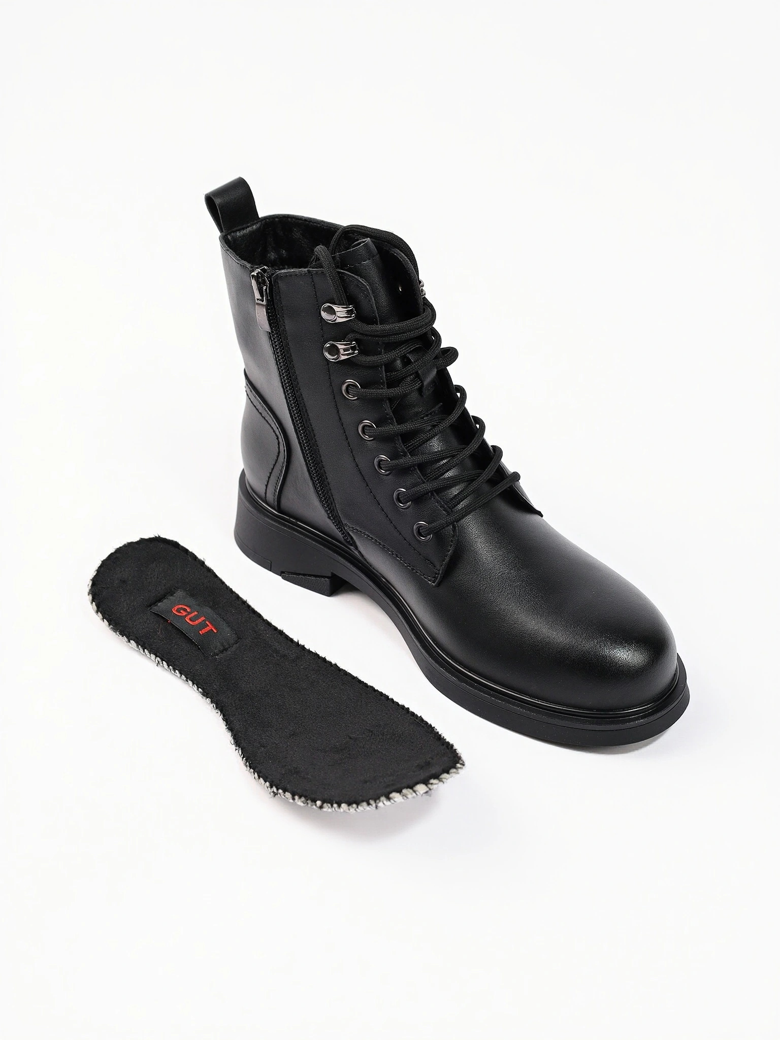 Ботинки-дерби черного цвета из натуральной кожи